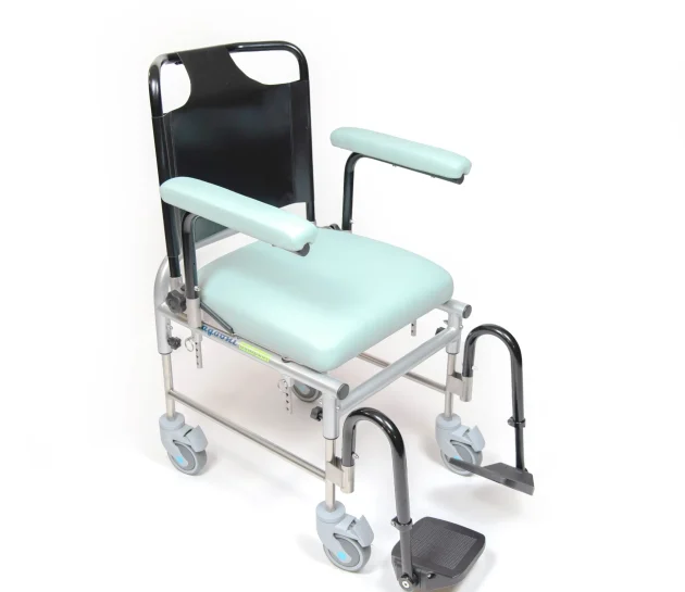 Lagooni Compact Attendant Propelled